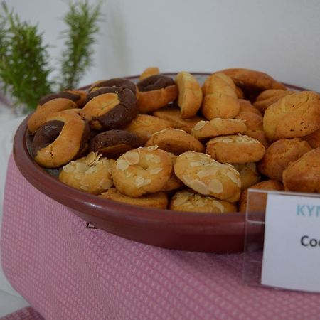 Kymata Hotel Kamári Екстериор снимка