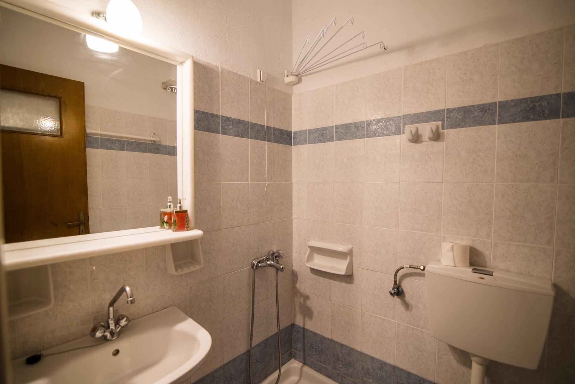 Kymata Hotel Kamári Екстериор снимка