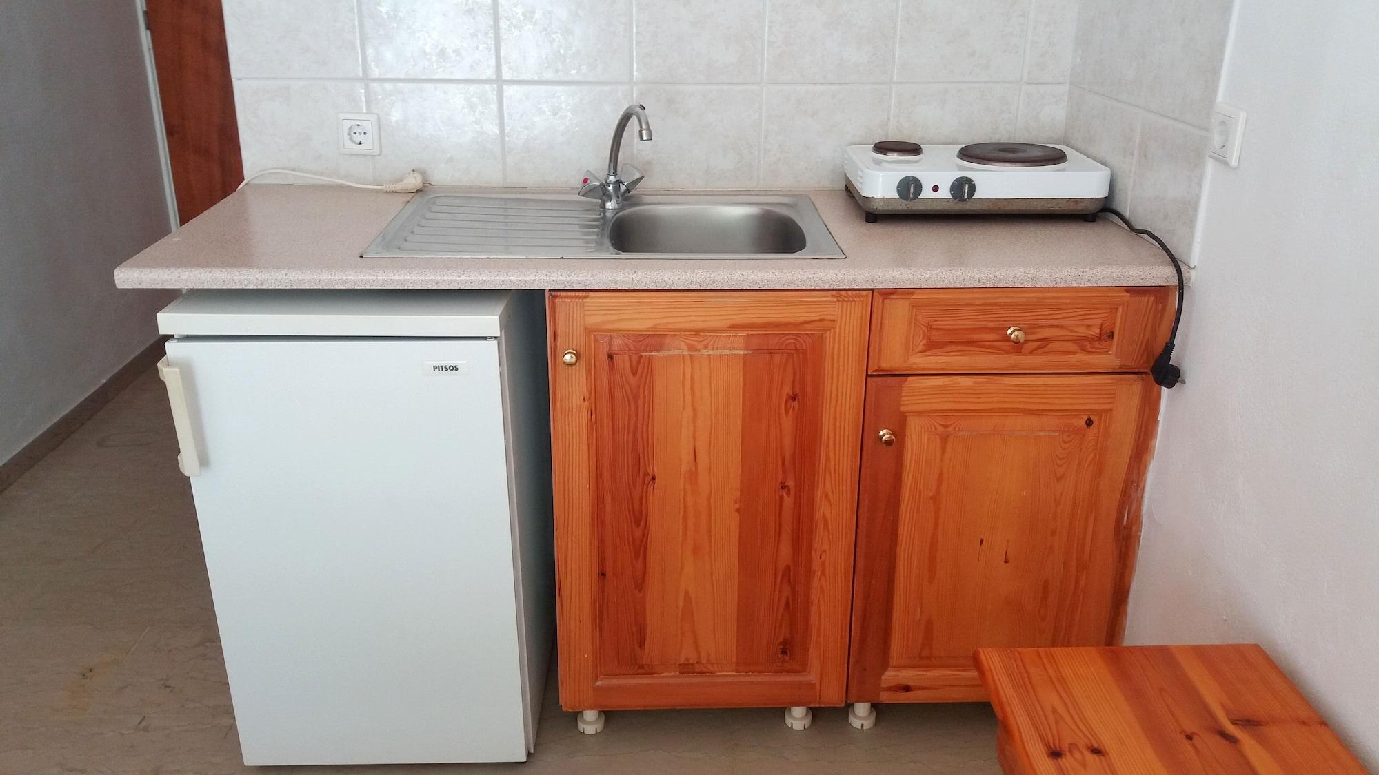 Kymata Hotel Kamári Екстериор снимка