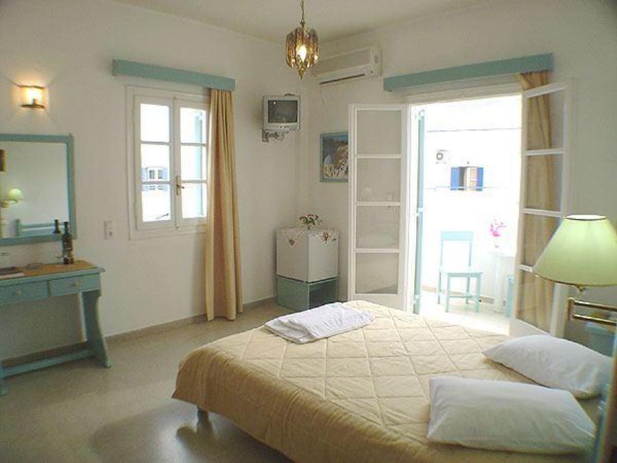 Kymata Hotel Kamári Екстериор снимка