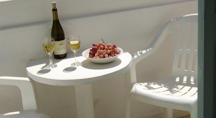 Kymata Hotel Kamári Екстериор снимка