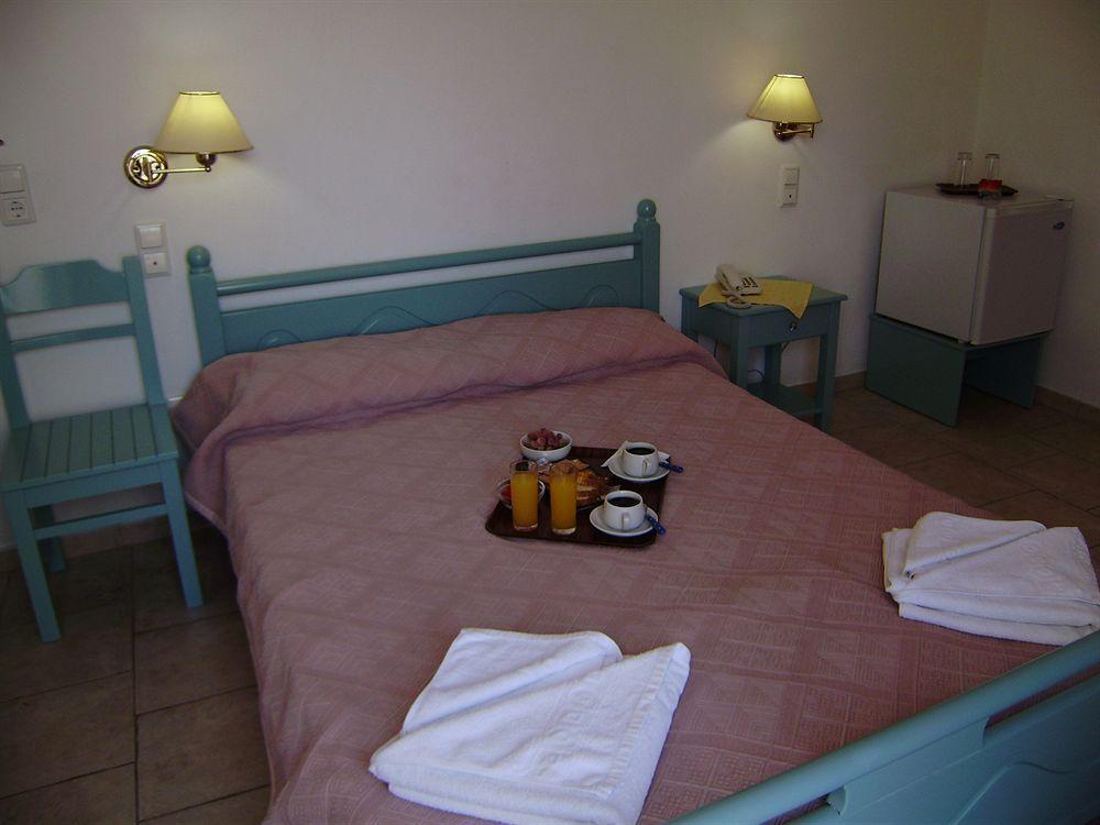 Kymata Hotel Kamári Екстериор снимка