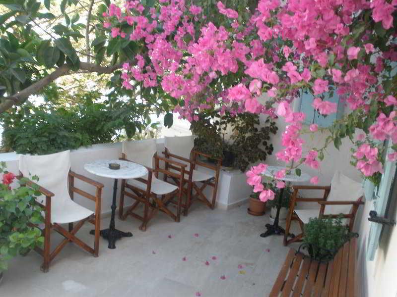 Kymata Hotel Kamári Екстериор снимка