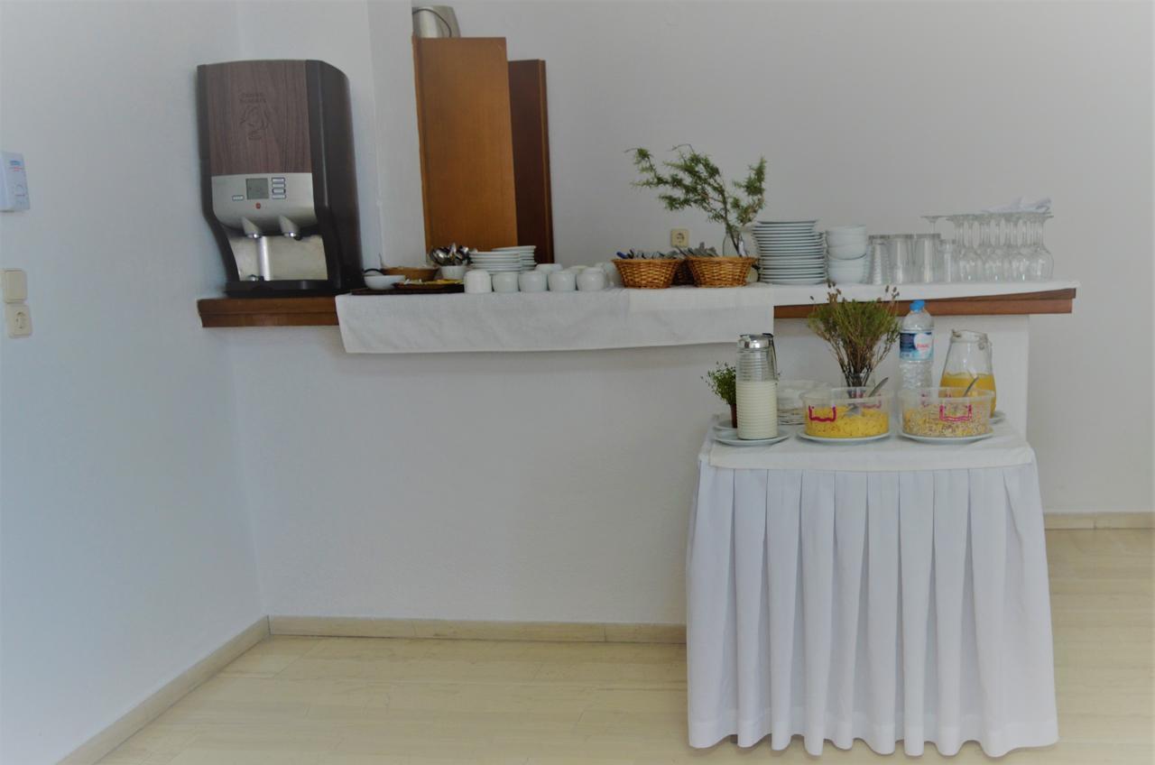 Kymata Hotel Kamári Екстериор снимка